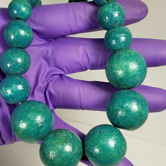 Stunning Silver Tone Green Beaded Necklace – Multi-Sized Elegant Women's Jewelry - Picture 4 of 7